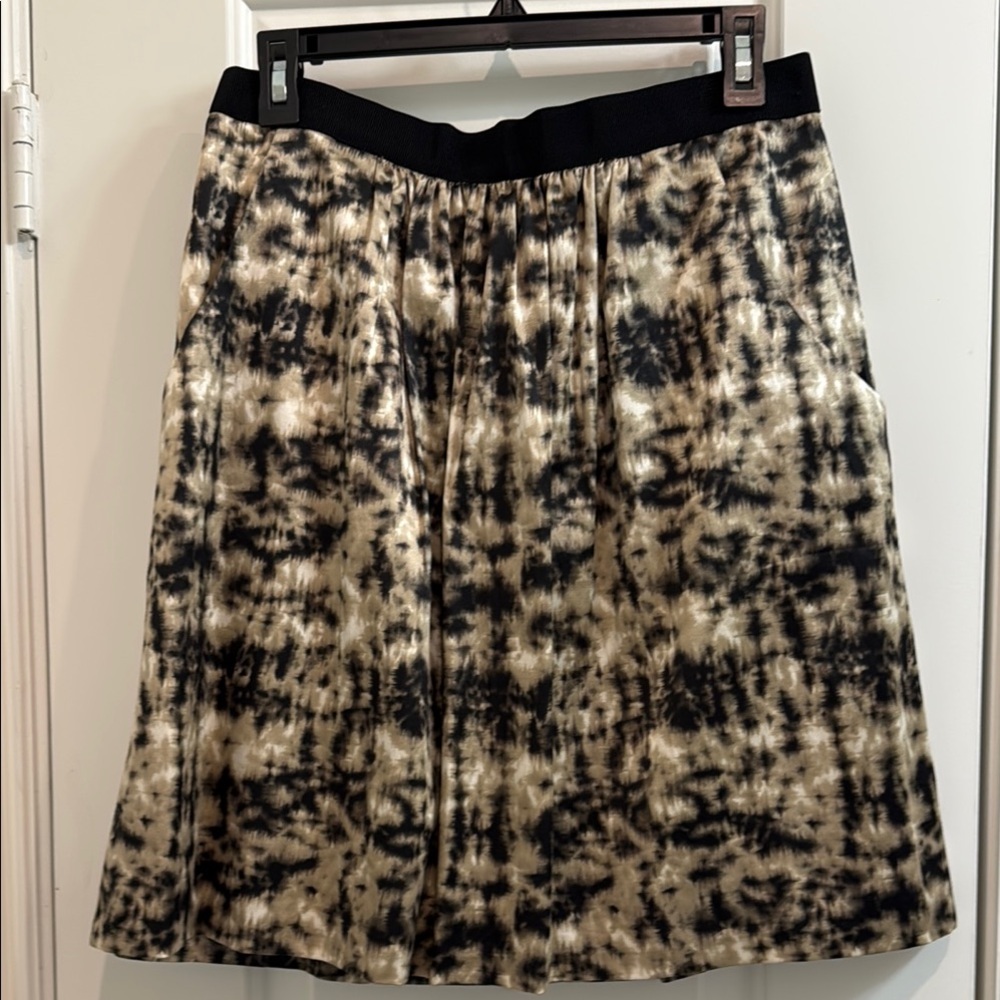 Ann Taylor Black and Cream A-Line Skirt